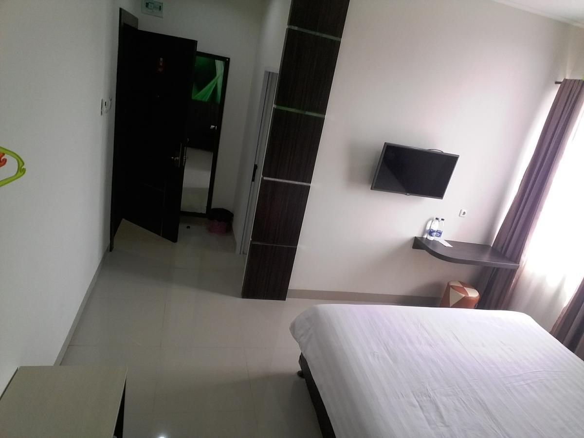 Grand Indobaru Hotel Selatpanjang Exterior foto